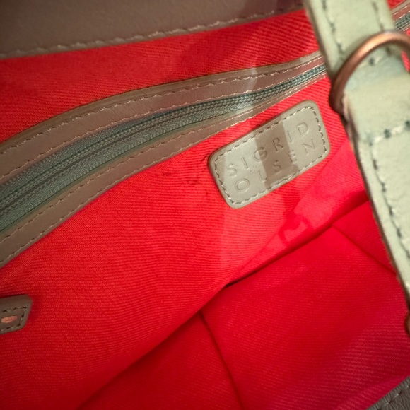 Price Drop: Gorgeous Vintage, NEVER USED Top Quality Turquoise Leather Satchel - Picture 8 of 8